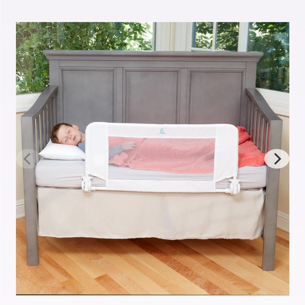 Hiccapop Convertible Crib Rail for Toddlers
